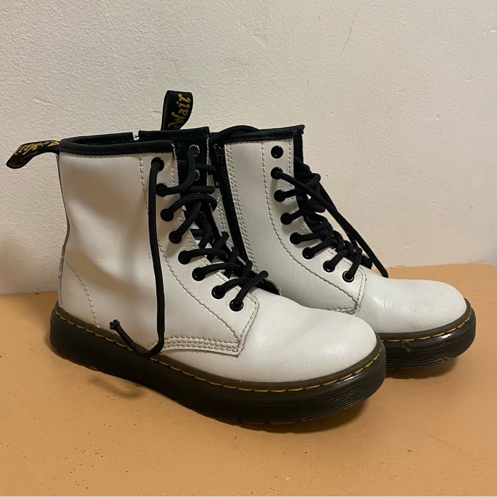 Dr. Martens Kids White Zavala Combat Boots